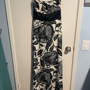 White House Black Market Strapless Black and White Floral Dress